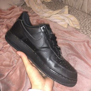 Black Air Force 1s Sz. 9.5